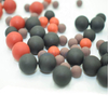 Bola de goma sólida de silicona de neopreno negro de buena calidad con orificio fabricado en China